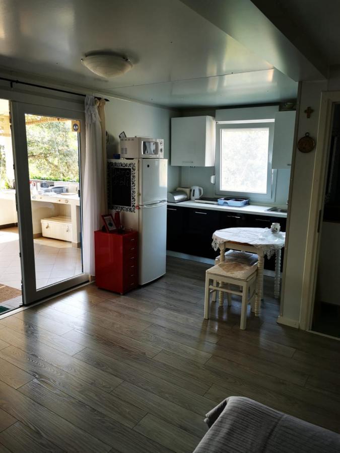 Studio Apartment Rosemary Ровінь Екстер'єр фото