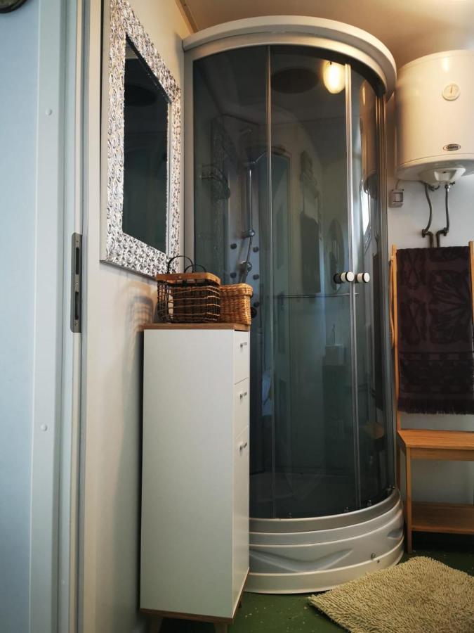 Studio Apartment Rosemary Ровінь Екстер'єр фото